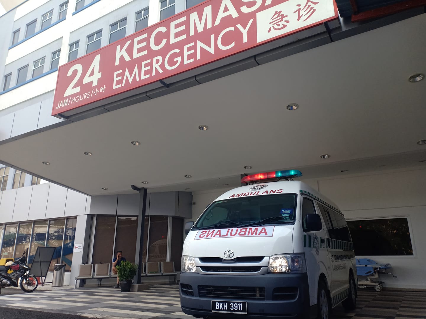 Ambulans Percuma Terbaik di Daerah Segamat – Perkhidmatan Kecemasan Cepat & Selamat