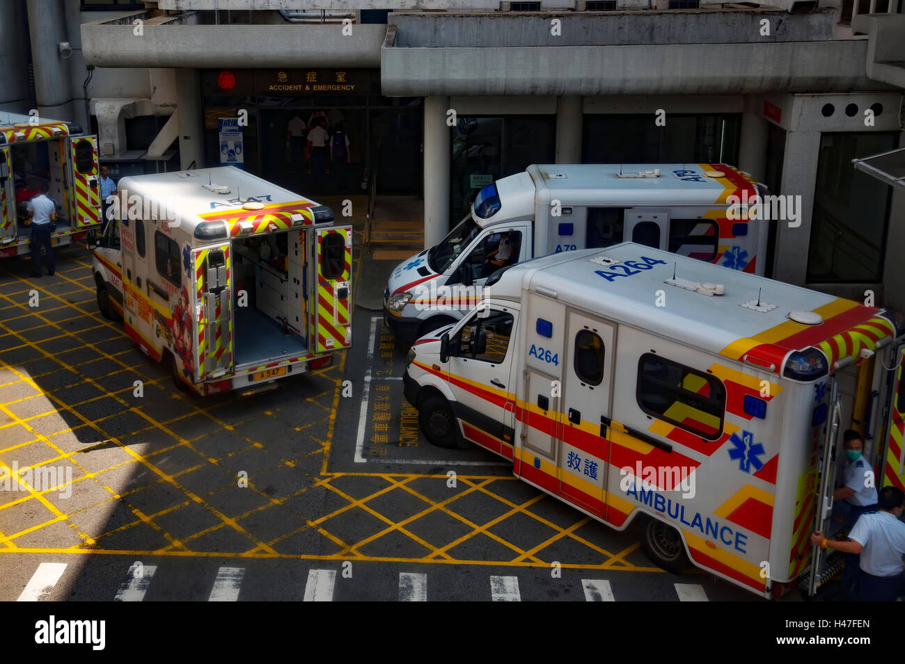 Kereta Ambulans Queen Asia – Perkhidmatan Kecemasan Premium & Ciri Eksklusif