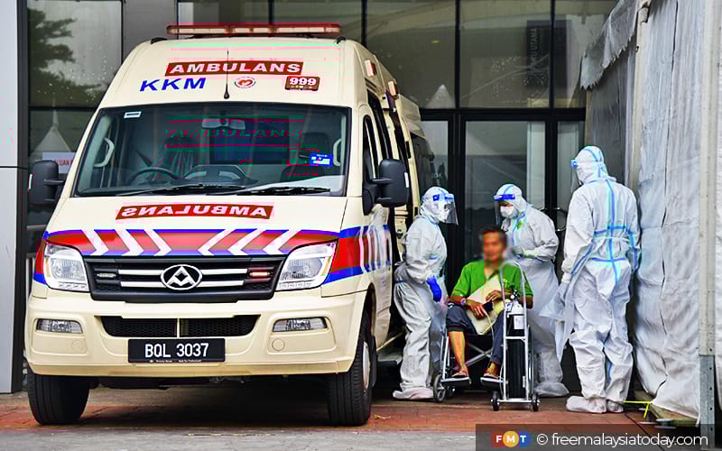 Ambulans Pantas: Respons Cepat di Jalan Raya - Gambar Ambulans Kecemasan Moden